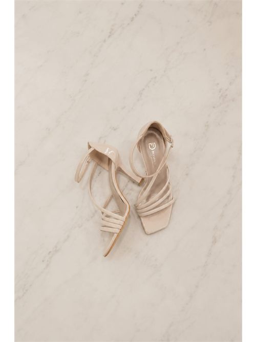 sandalo vernice punta quadrata DIVINE FOLLIE | 8032NUDE
